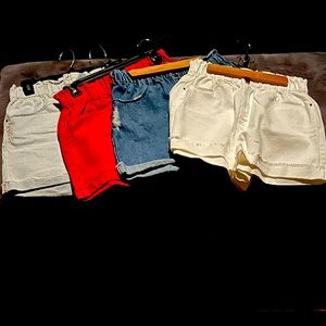 a loves a Size 27 Set of Shorts